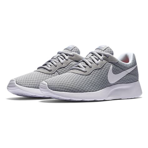 nike tanjun maat 26